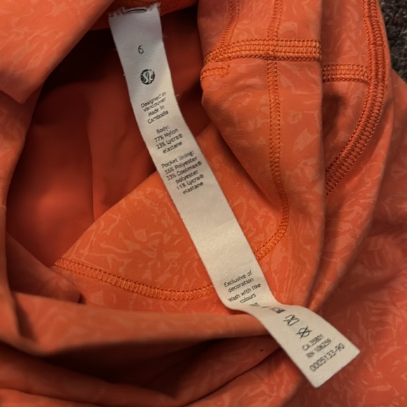 Lululemon limited edition align shorts orange print - Picture 6 of 6